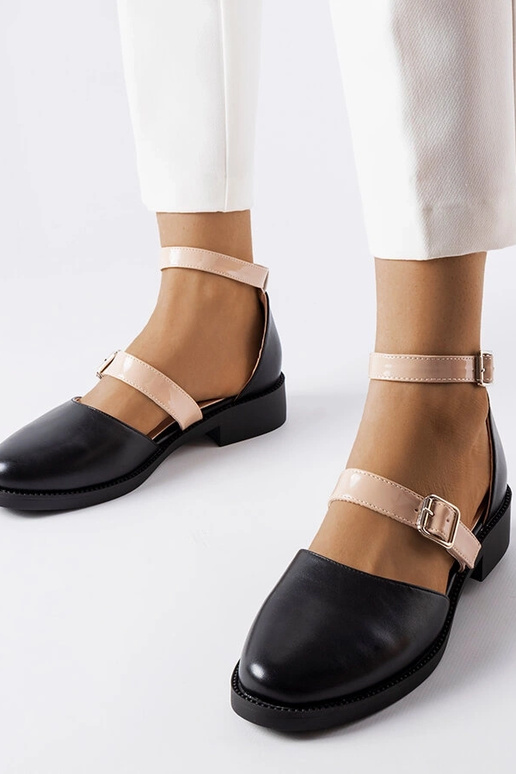 Sapatilhas pretas Josiane com fivela Sapatilhas pretas Josiane com fivela