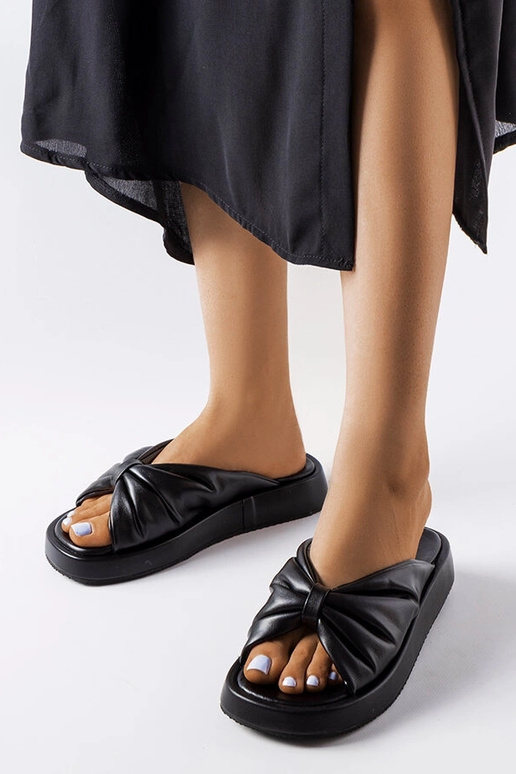 Chinelo preto plataforma Hog Chinelo preto plataforma Hog