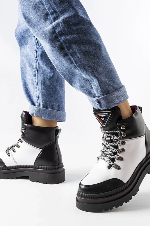 Botas isolantes Solofra pretas e brancas