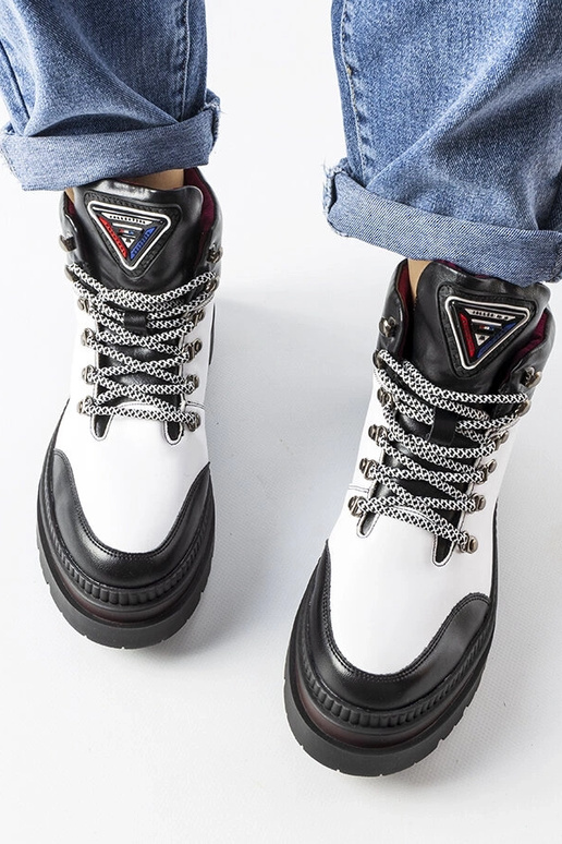 Botas isolantes Solofra pretas e brancas