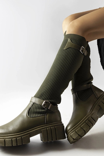 Botas acima do joelho... 2