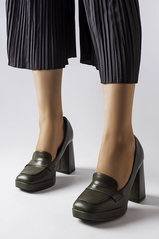 Scarpin verde escuro com salto alto Inès