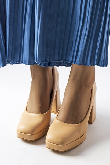 Sapatos bege com salto alto Mailly 2