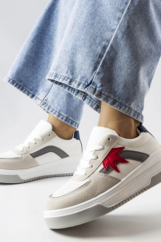 Ténis brancos com forro de camurça...