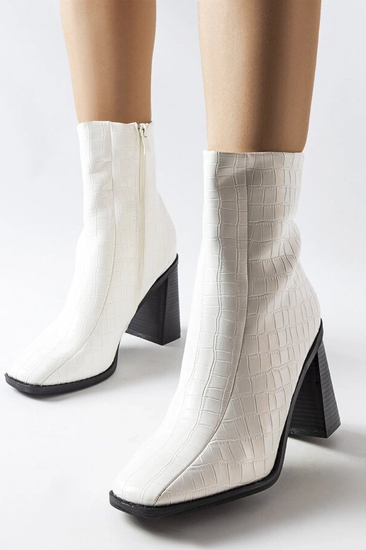 Botins brancos Belluci com imitação...