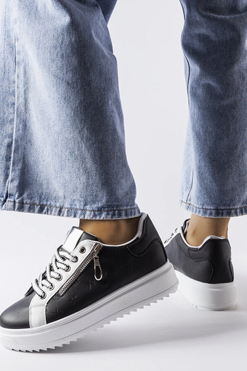 Tênis feminino preto com... 2