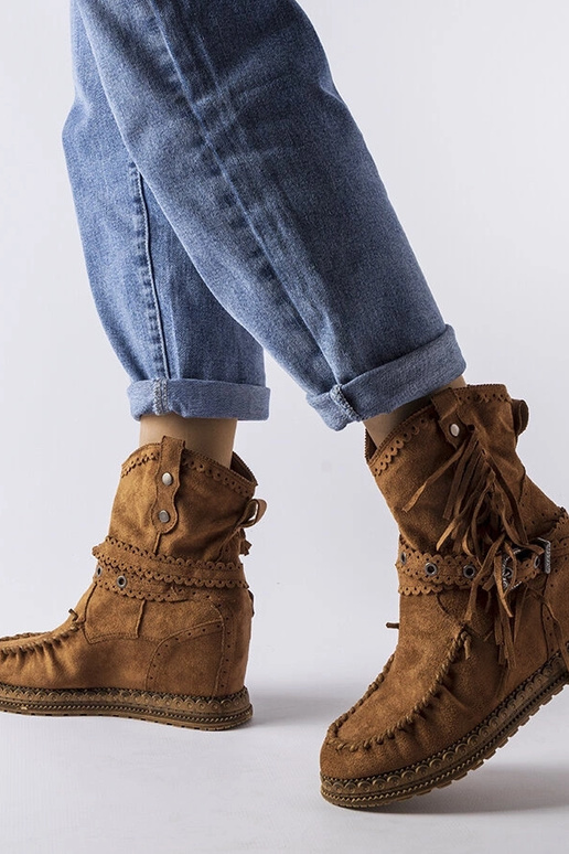 Botas marrons em plataforma, "Teodata"