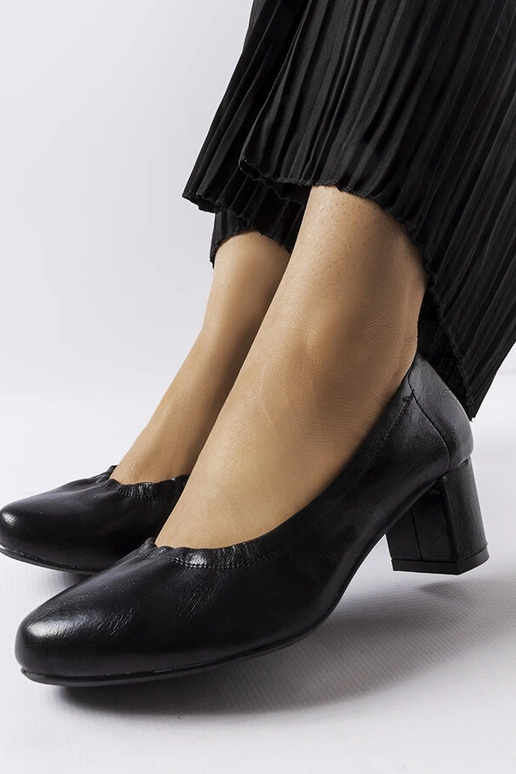 Sapatos Ploufe pretos com salto bloco