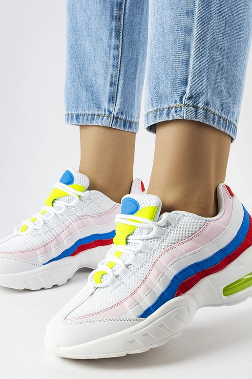 Tênis branco com apliques coloridos...