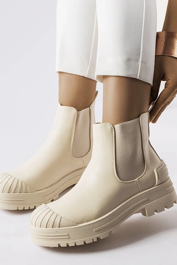 Trabalhadores bege com... 2