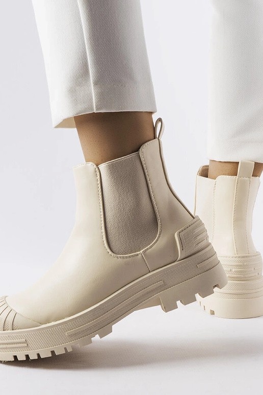 Trabalhadores bege com inserções de...