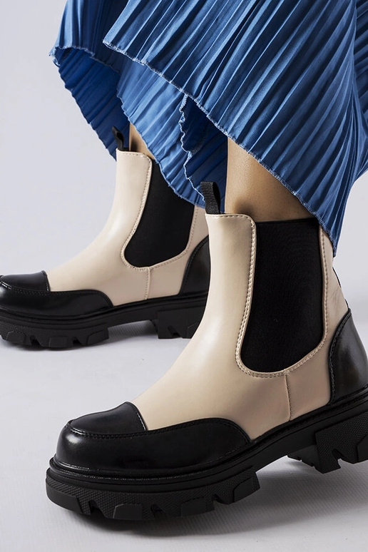 Botas Albany pretas e bege sem cadarço