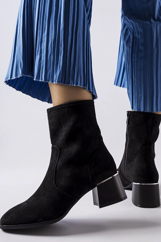 Botas de cano curto pretas com a...