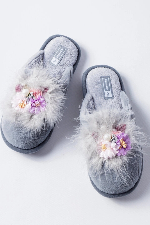 Pantufas quentes cinza com flores Moly