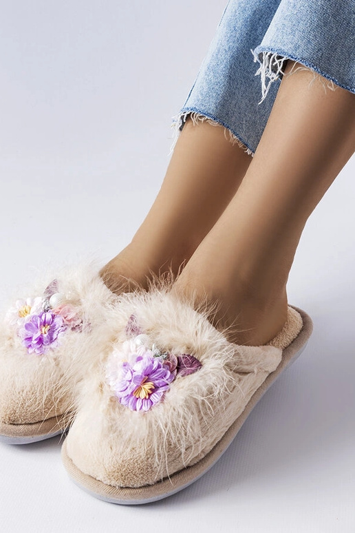 Chinelos femininos bege Moly