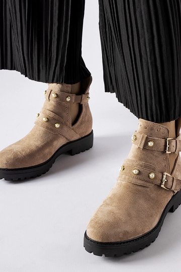 Botins decorativos bege com...