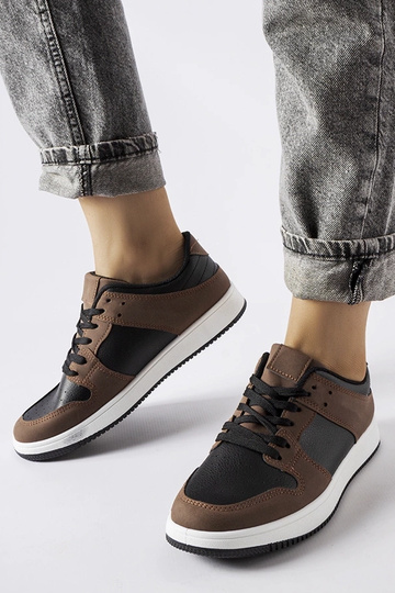 Tênis Jacqueline marrom e...