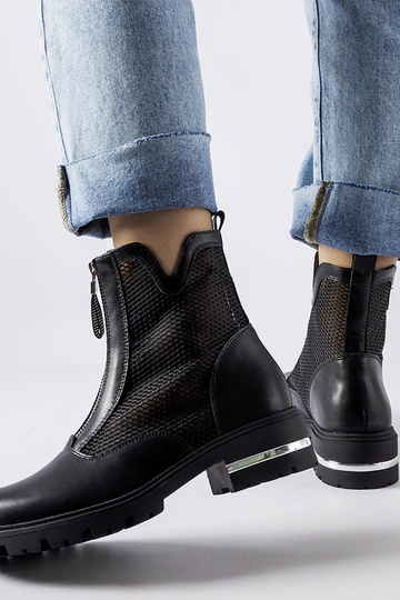 Botins pretos vazados Cavour 2