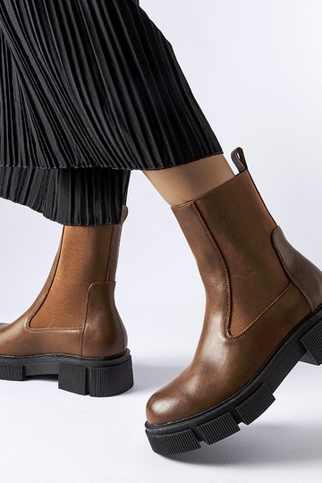 Botas de cano alto de salto... 2