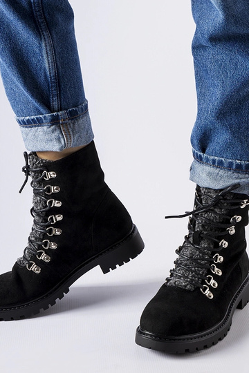 Botas de cano curto pretas... 2