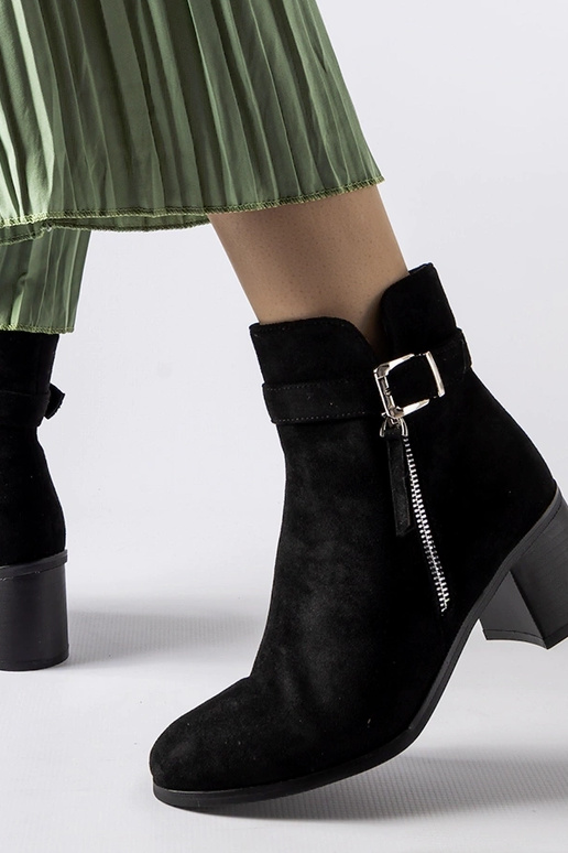 Botins pretos com salto baixo Bédard