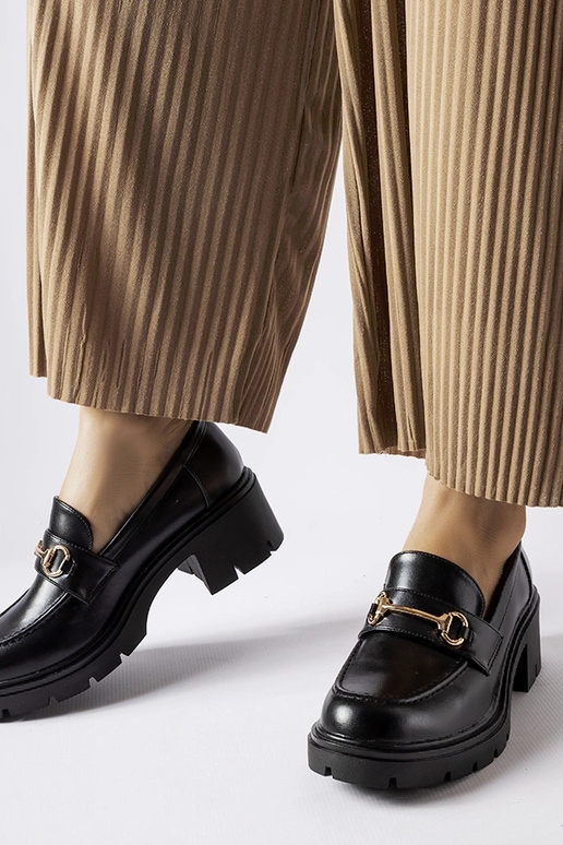 Sapatos pretos de salto alto da Fabrizio