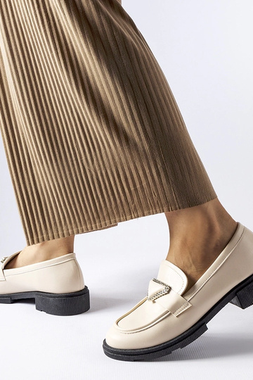 Mocassins bege decorados com zircões Marsilius 2