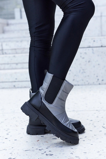 Botas de neve isoladas cinza Galvani 2