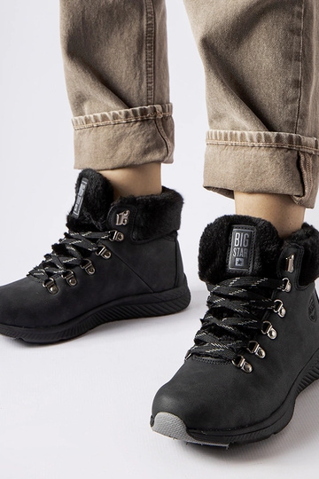 Botas pretas Big Star isoladas MM274488