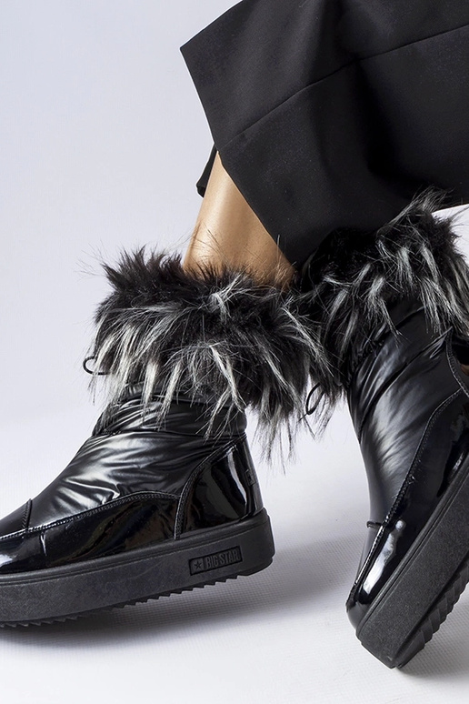 Botas de neve pretas com isolamento...