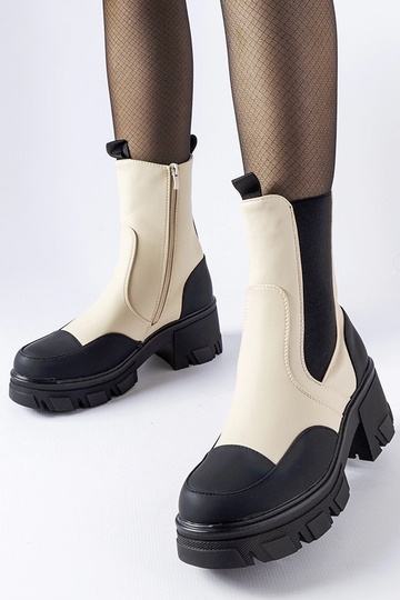 Botas grossas de cano curto Mafalda bege e pretas