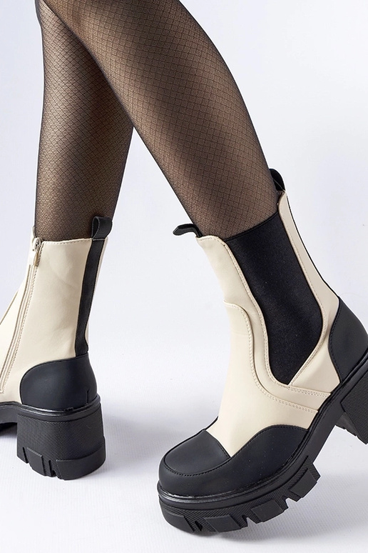 Botas grossas de cano curto Mafalda...