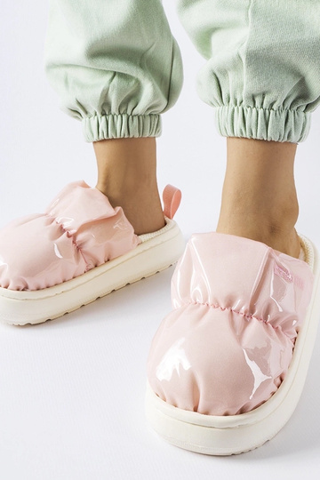 Chinelos isolados rosa Big...