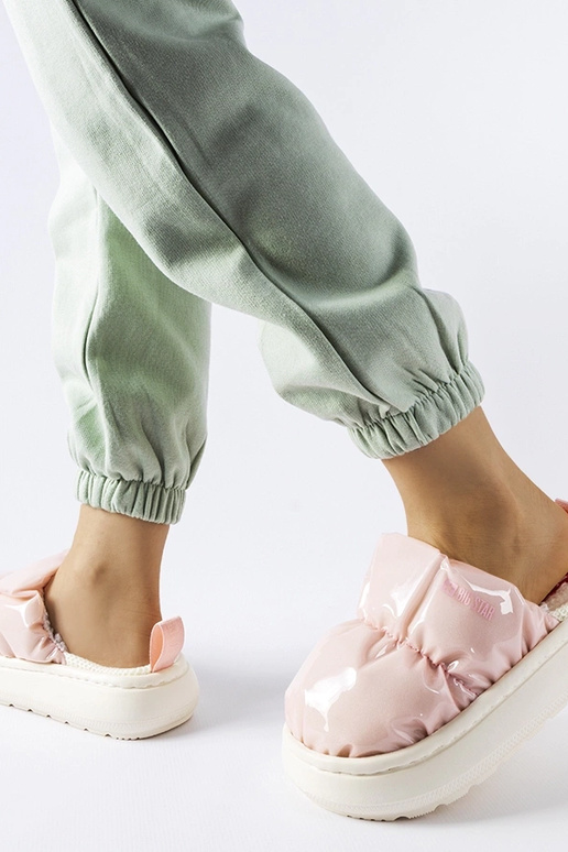 Chinelos isolados rosa Big Star MM274129