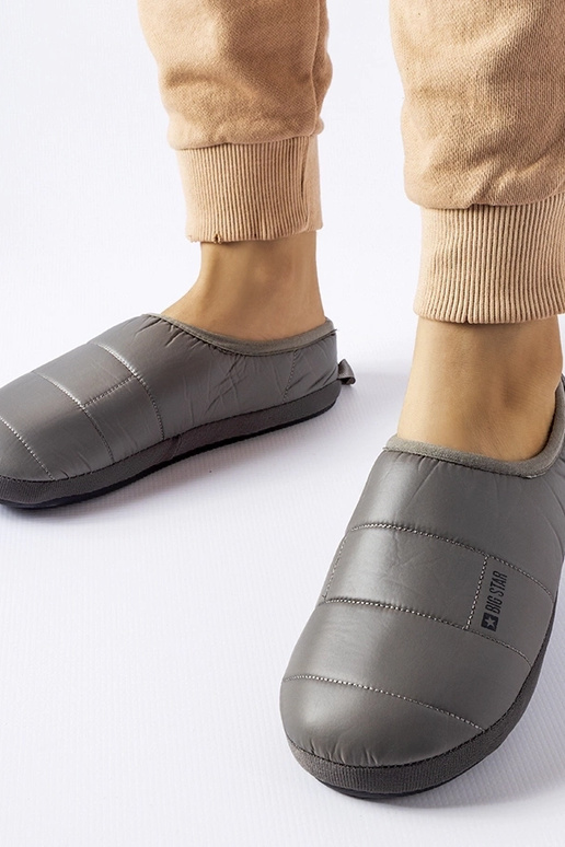 Chinelos de inverno com isolamento...