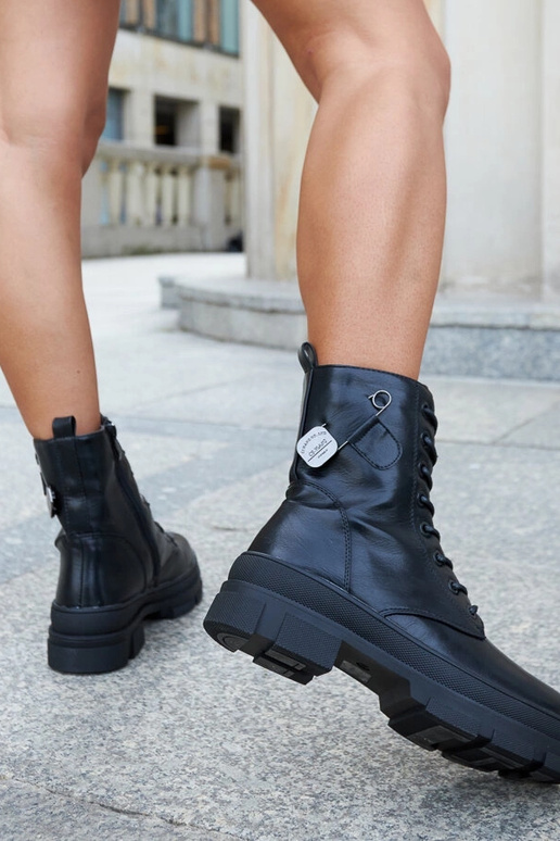 Botas pretas com isolamento e...