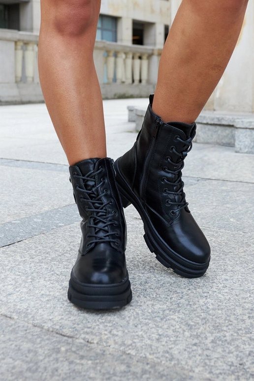 Botas pretas com isolamento e...