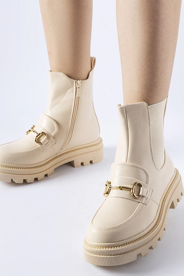 Botins bege com protetor visível Sailetto