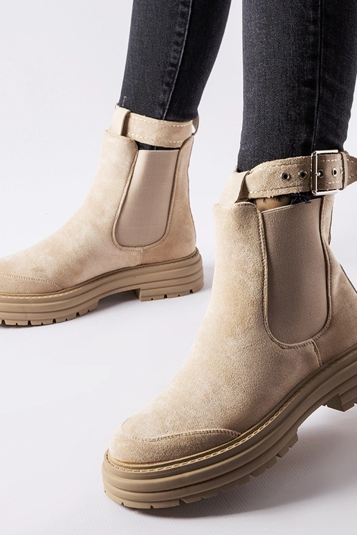 Botins bege com fecho decorativo Abela