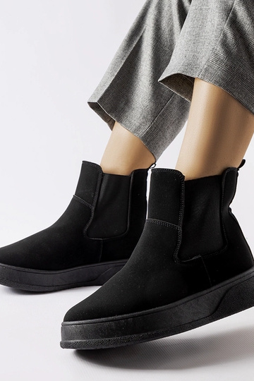 Botas pretas com... 2