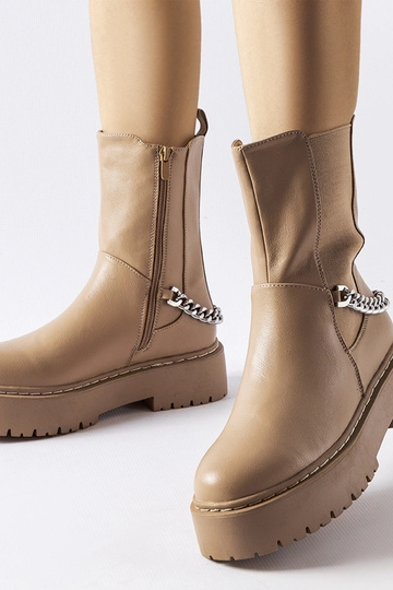 Botas em tom de areia com corrente, "Guglielmo"