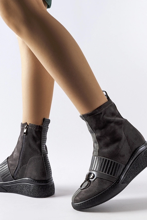 Botas cinzas tipo meia com...