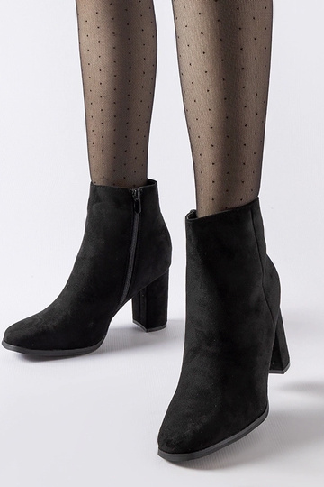 Botins Torricelli pretos com salto 2