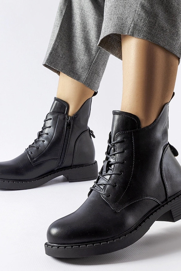 Botas rasas assimétricas... 2