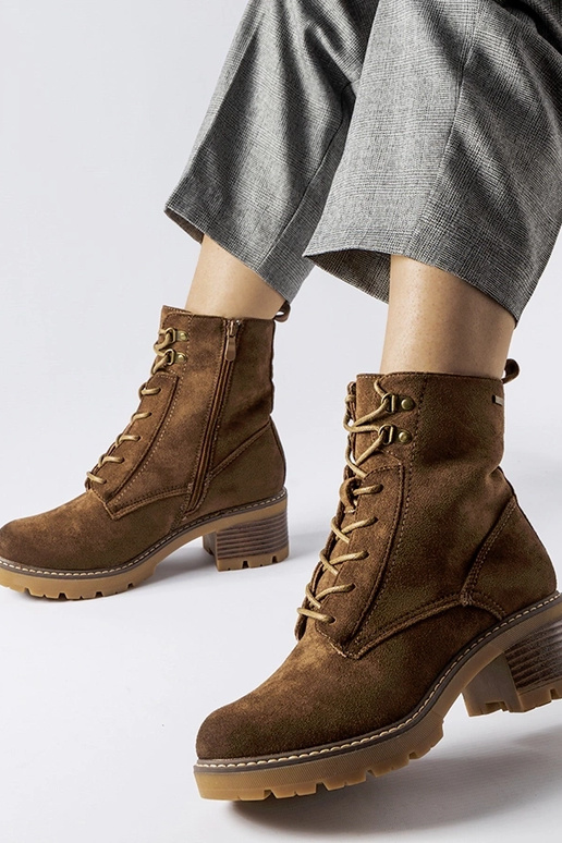 Botas de amarrar castanhas Clementina