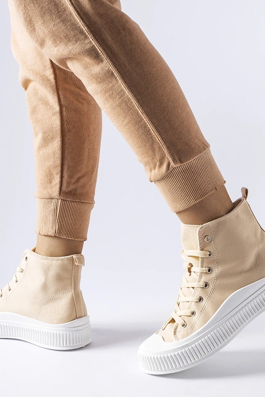 Sapatos cor areia com plataforma,...