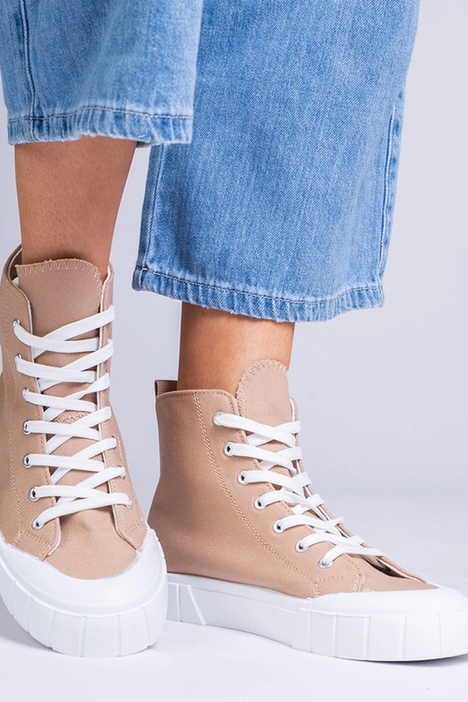 Sapatos marrons acima do tornozelo,...