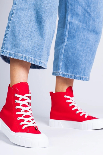 Sapatos vermelhos acima do... 2