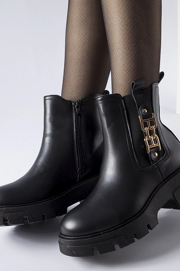 Botins robustos pretos com... 2