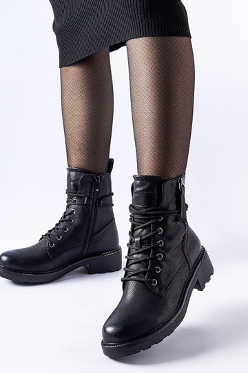 Botins pretos com fecho decorativo Emarese 2